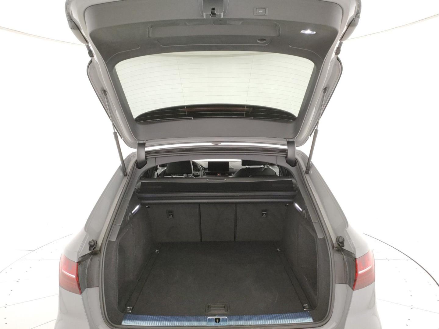 Immagine di Audi A4 allroad quattro 40 TDI 150 kW (204 CV) S tronic - Vista: for more details contact your dealer