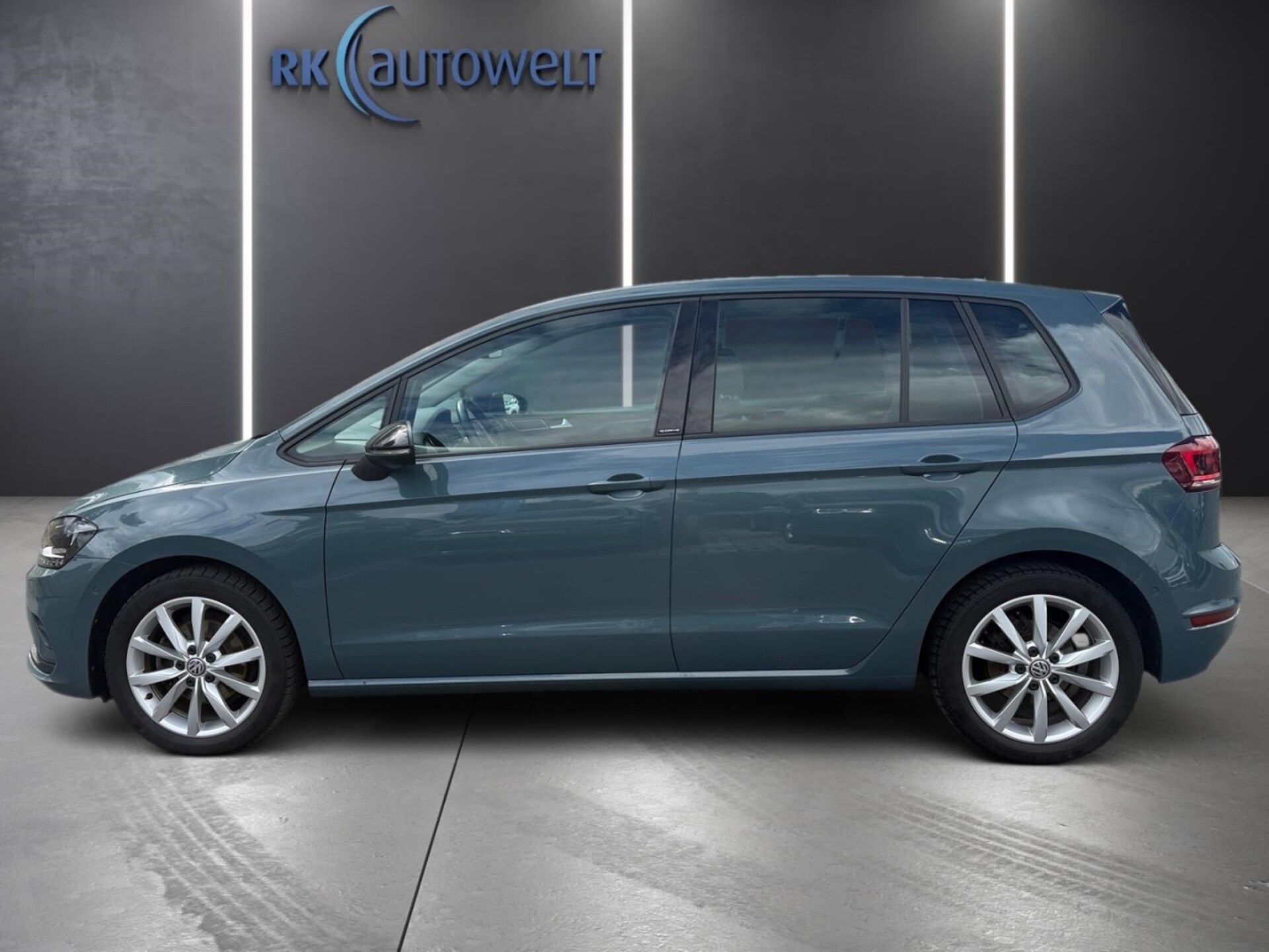 Volkswagen Golf Sportsvan IQ.DRIVE