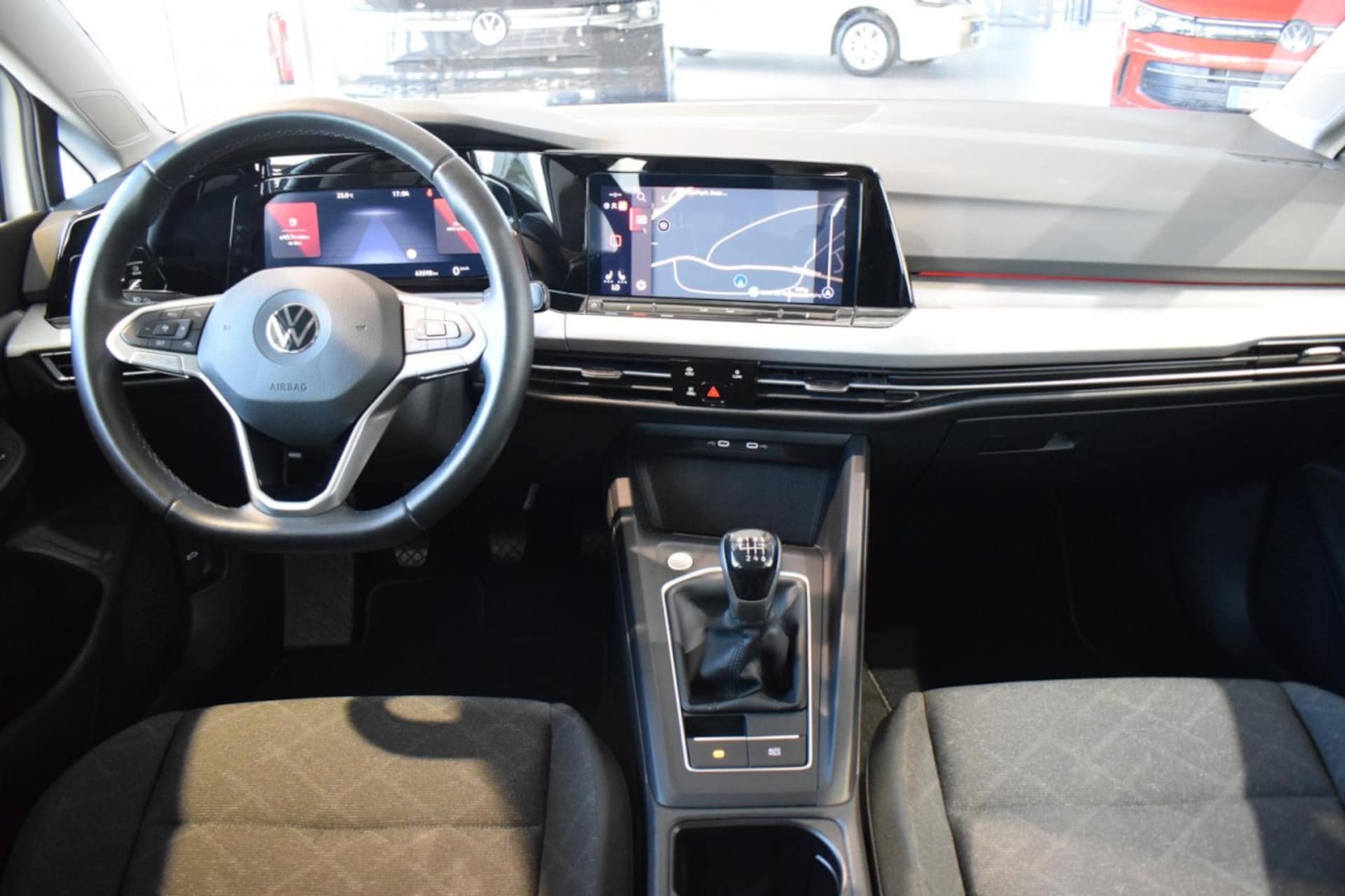 Volkswagen Golf Life