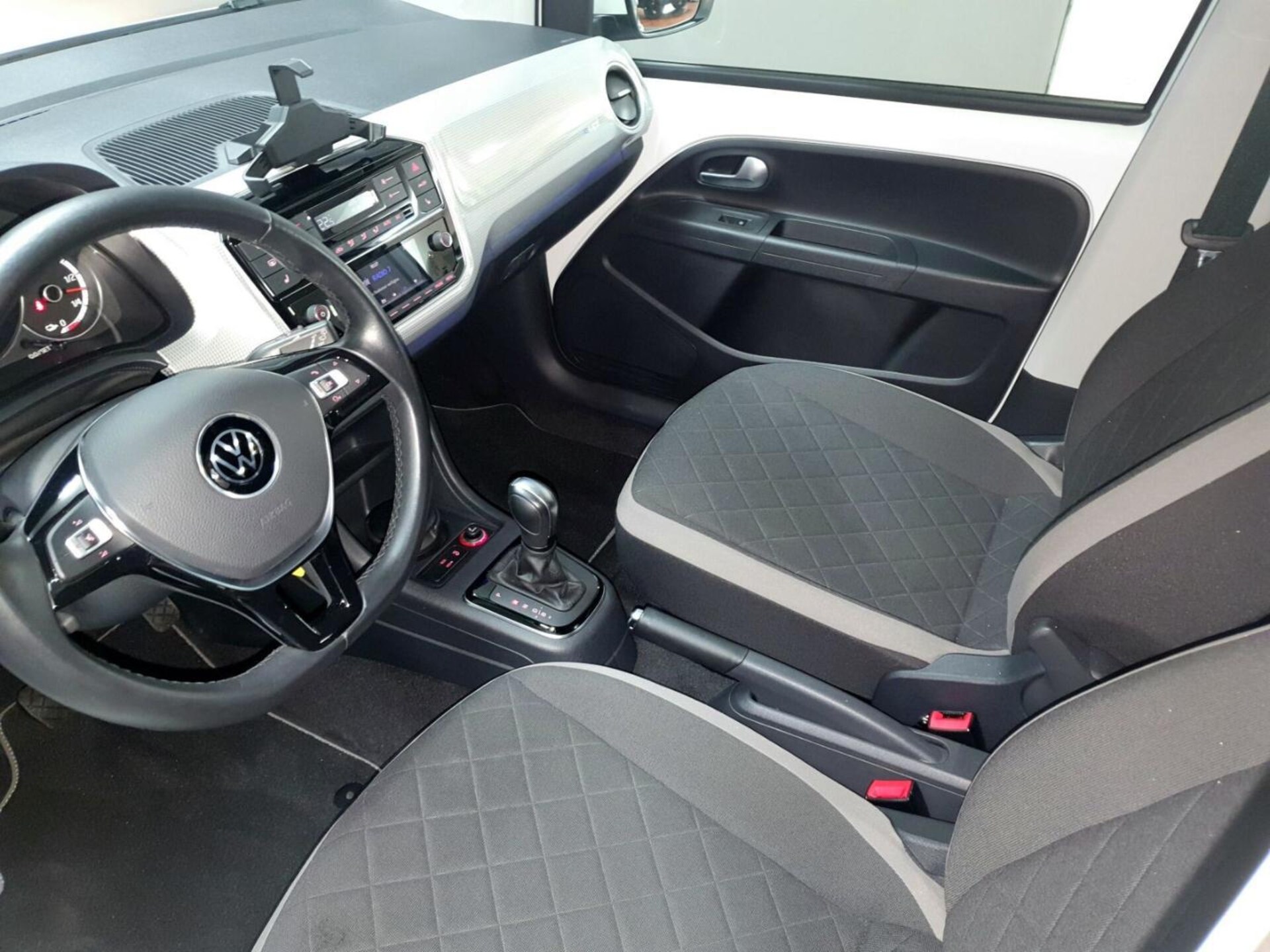Volkswagen e-up! Style "Plus"
