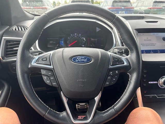 2020 Ford Edge