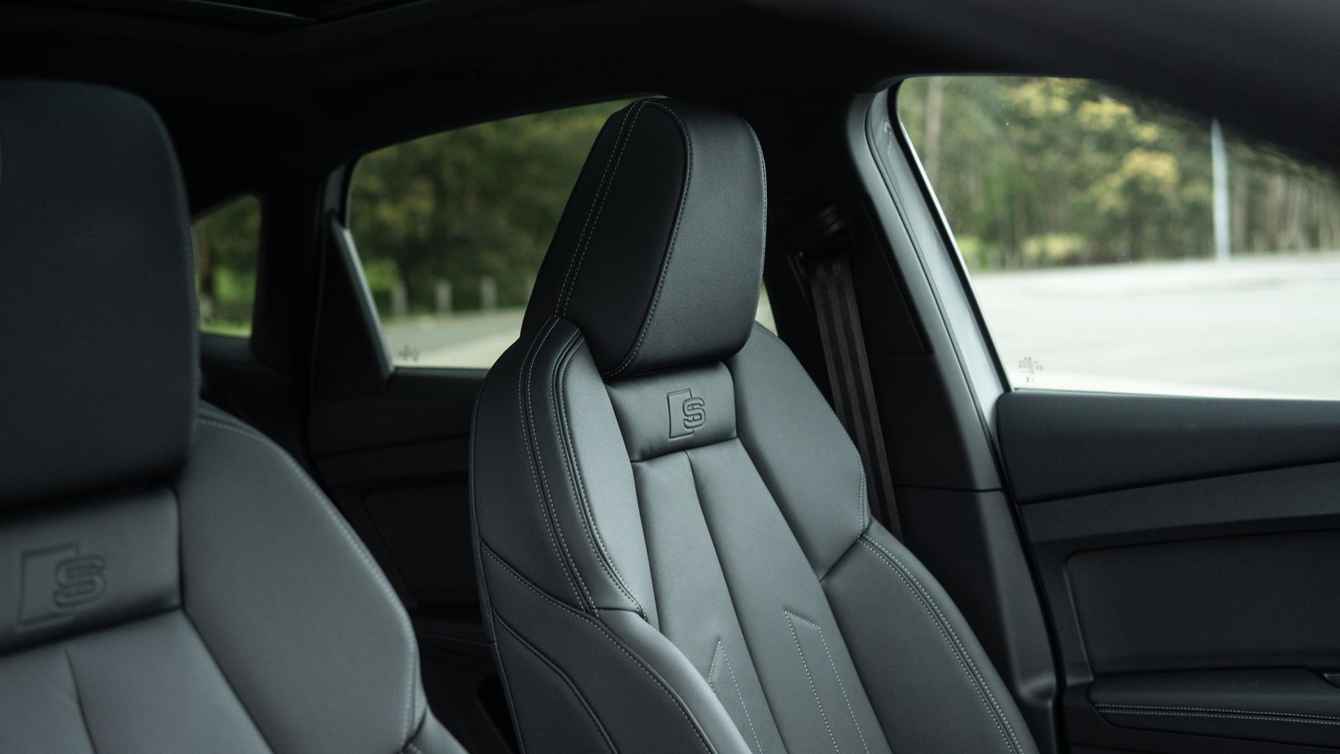 Image about Audi Q4 Sportback e-tron 55 e-tron quattro kW