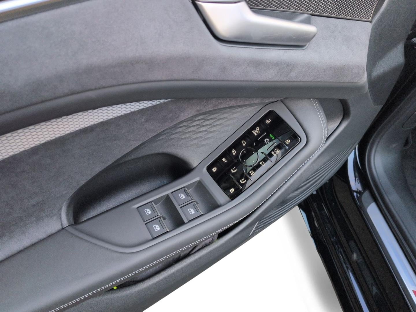 Bild über Audi A6 Avant edition one TDI quattro 220 kW S tronic - für weitere Informationen kontaktieren Sie den Audi Partner