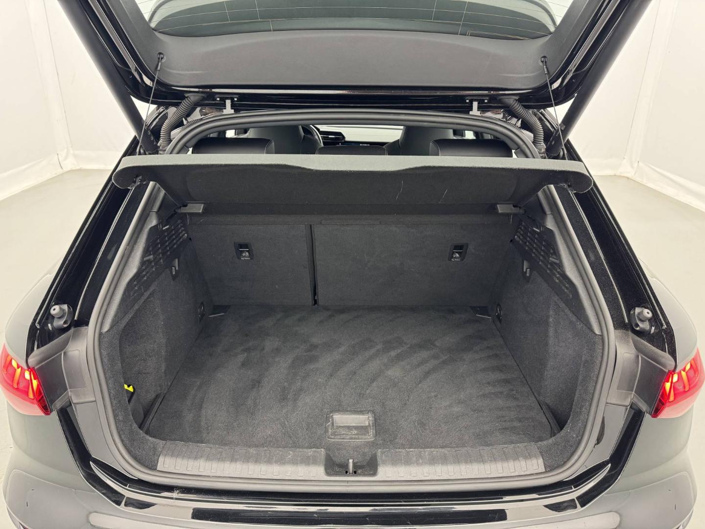 Image about Audi A3 Sportback S line 35 TDI 110 kW (150 ch) S tronic