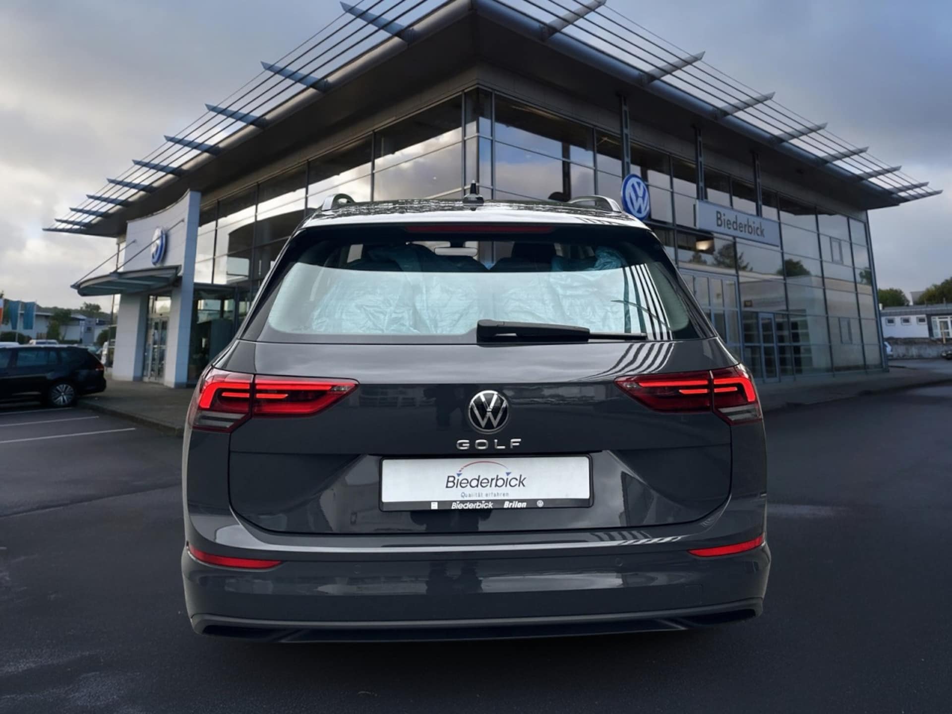Volkswagen Golf Variant Life