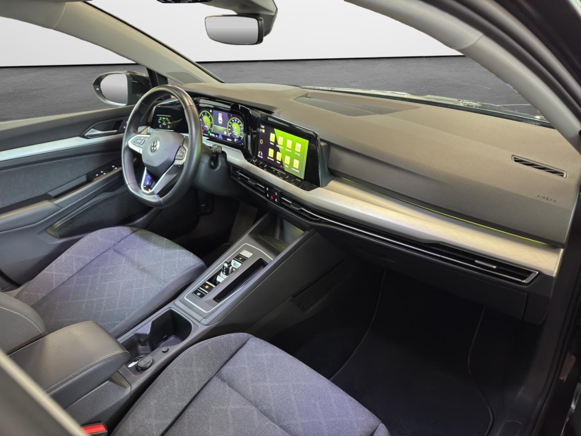 Volkswagen Golf Variant Life