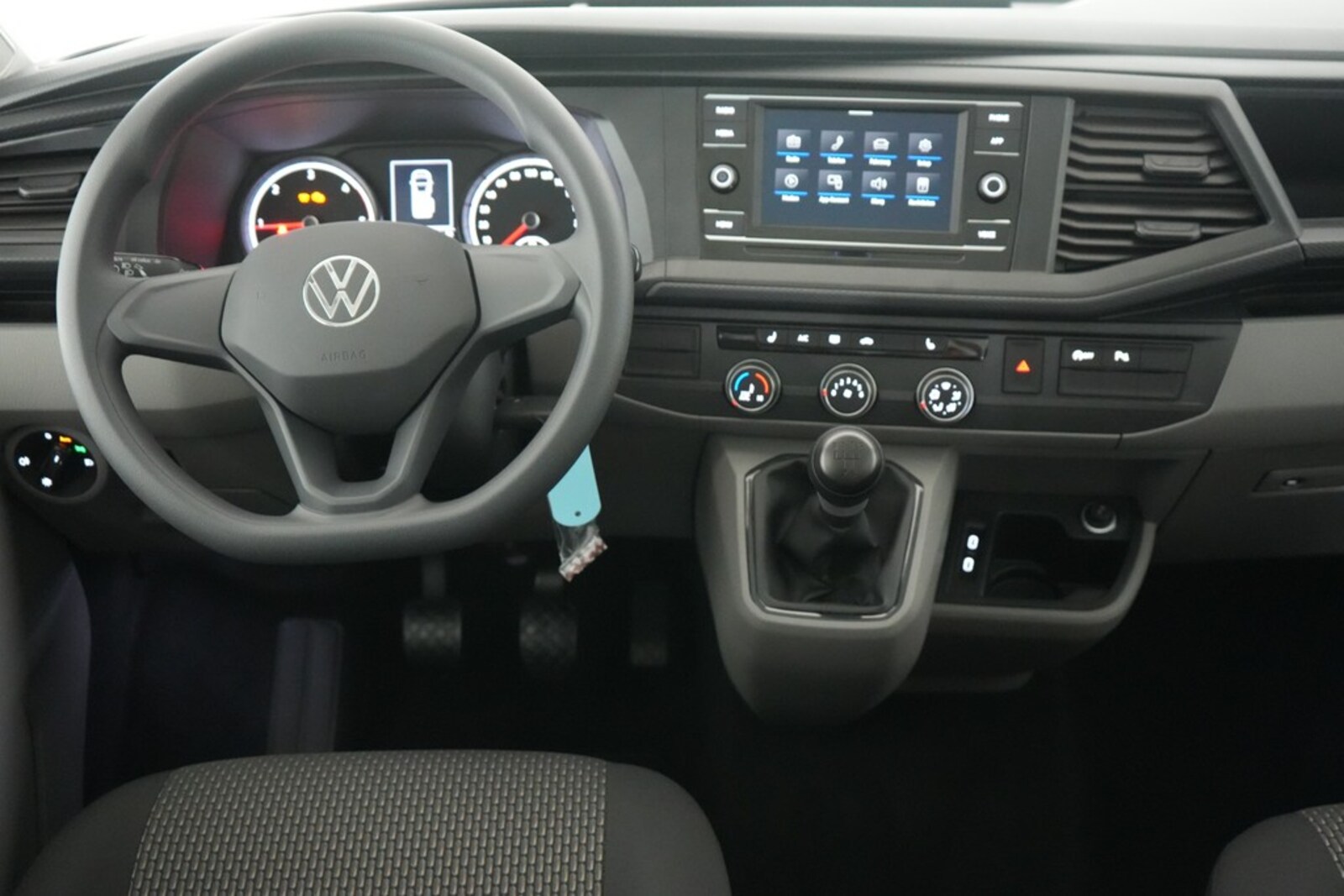 Volkswagen T6.1 Caravelle kurzer Radstand – Bild 12