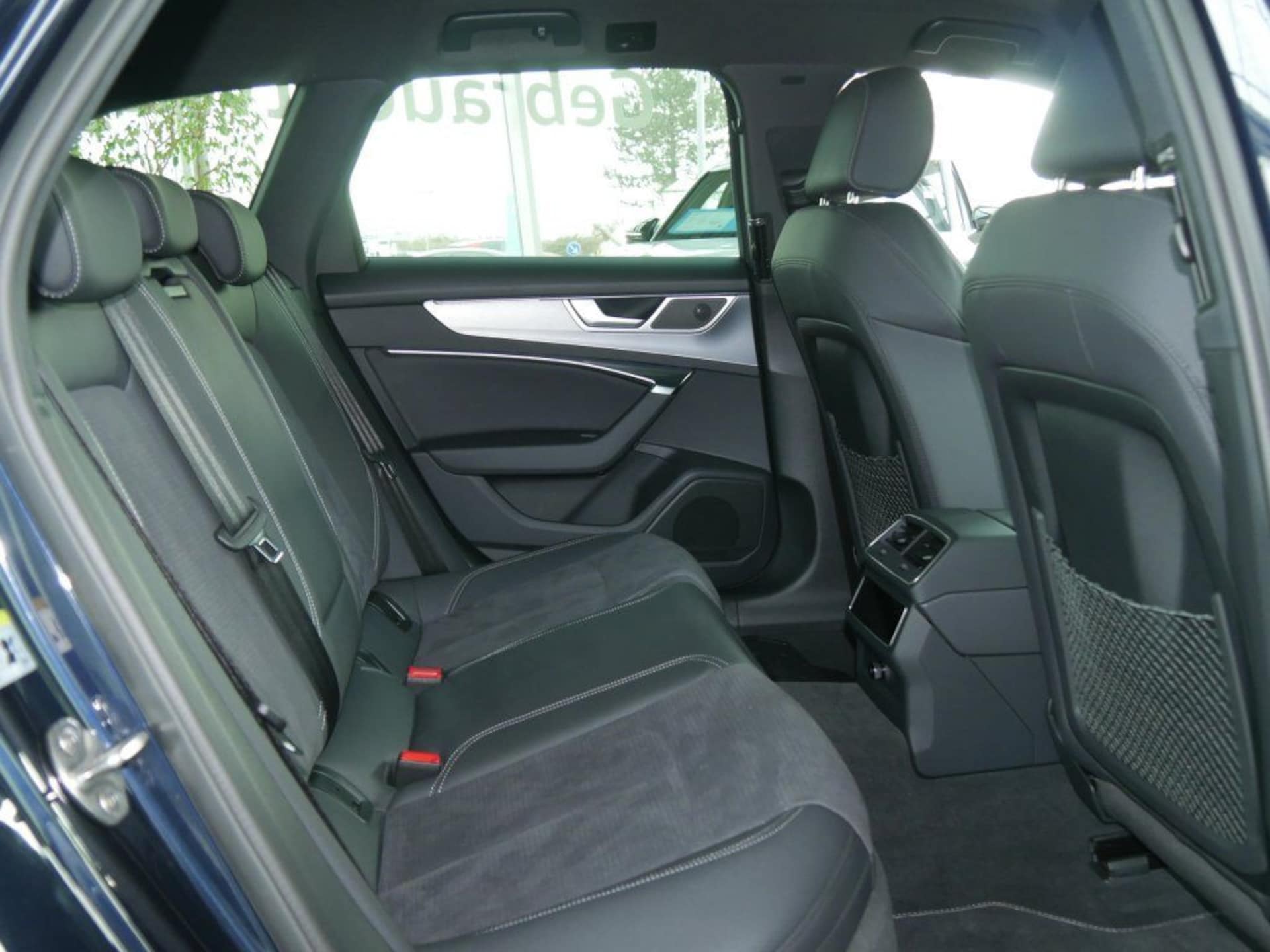 Audi S6 Avant