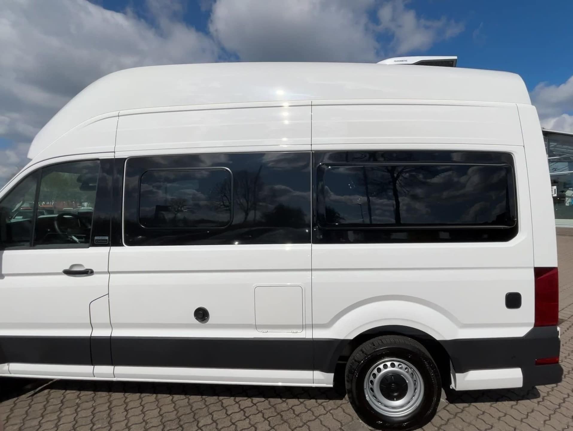 Volkswagen Grand California 600