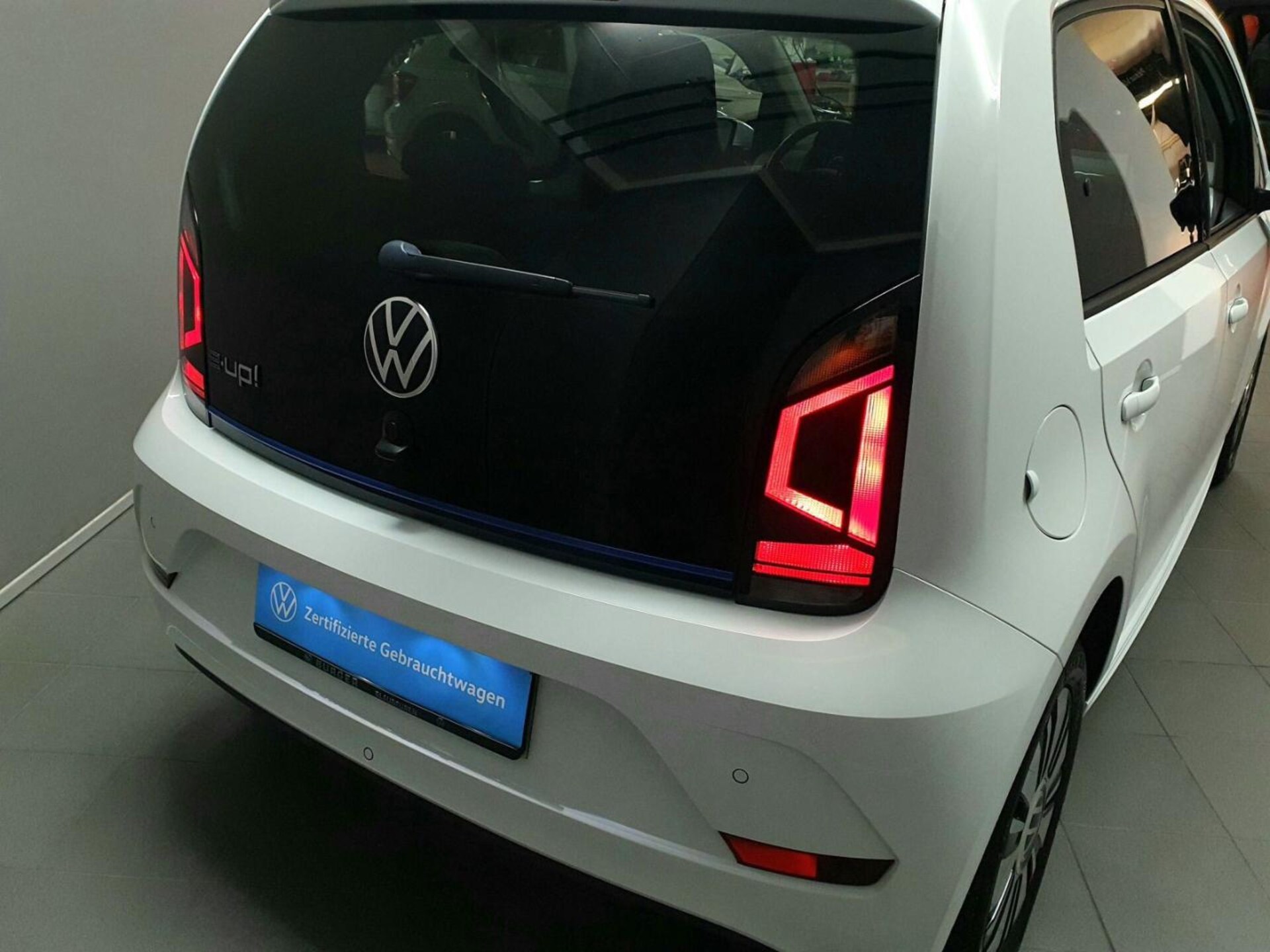 Volkswagen e-up! Style "Plus"