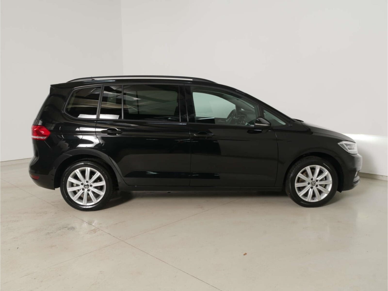 Volkswagen Touran – Bild 9