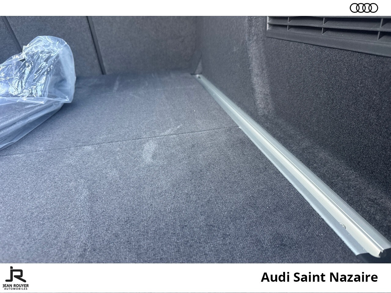 Image about Audi A6 Avant S line TDI Hybride 204 ch S tronic