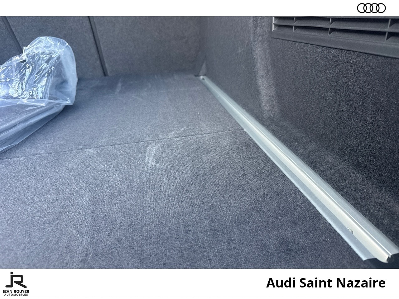 Image about Audi A6 Avant S line TDI Hybride 204 ch S tronic