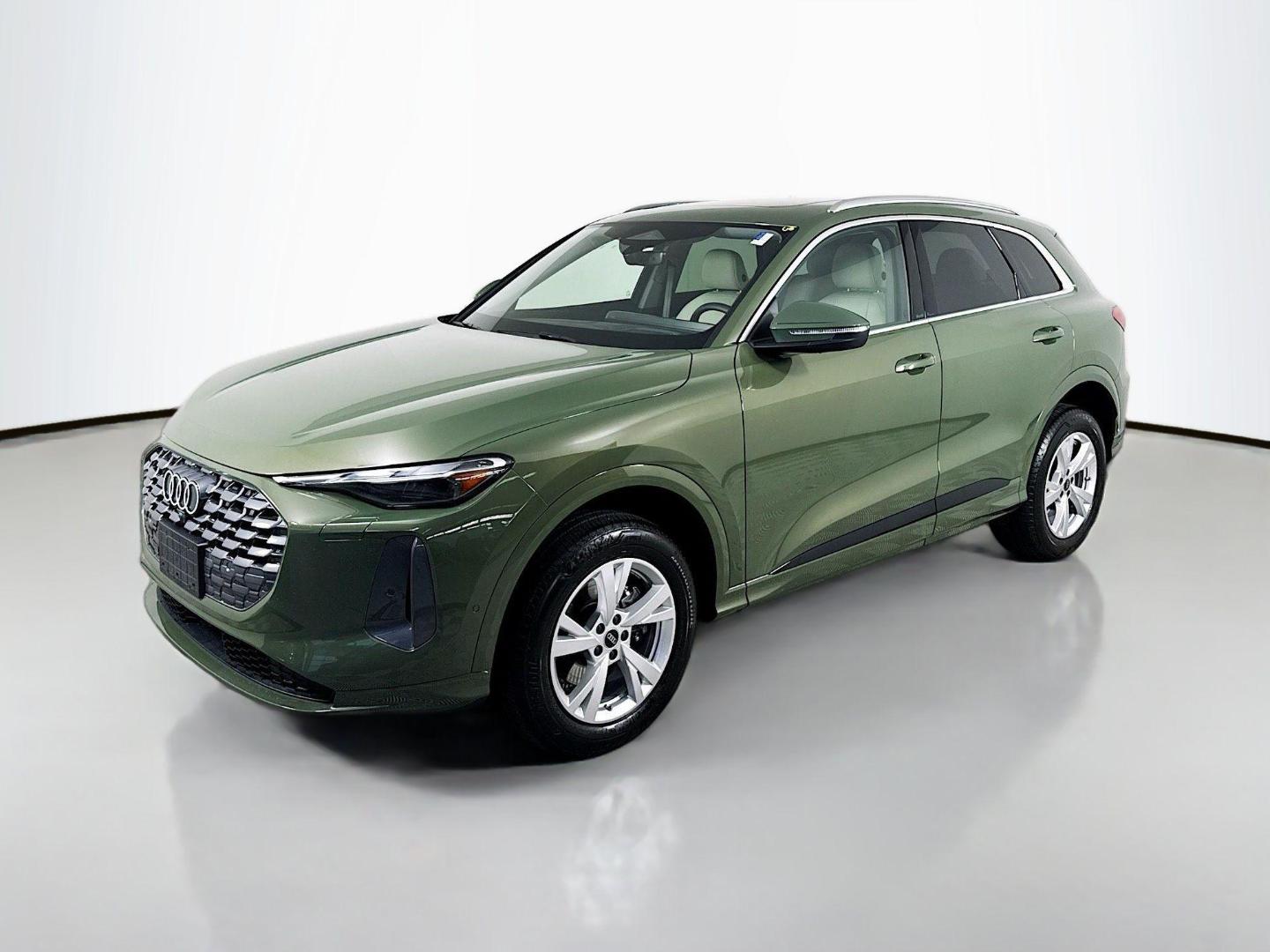 2025 Audi Q5 40 Premium's photo