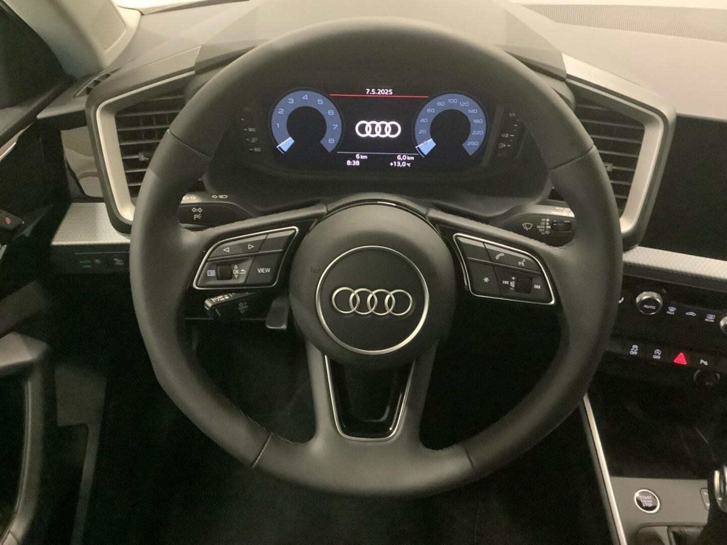 Bild über Audi A1 Sportback S line 30 TFSI S tronic - für weitere Informationen kontaktieren Sie den Audi Partner