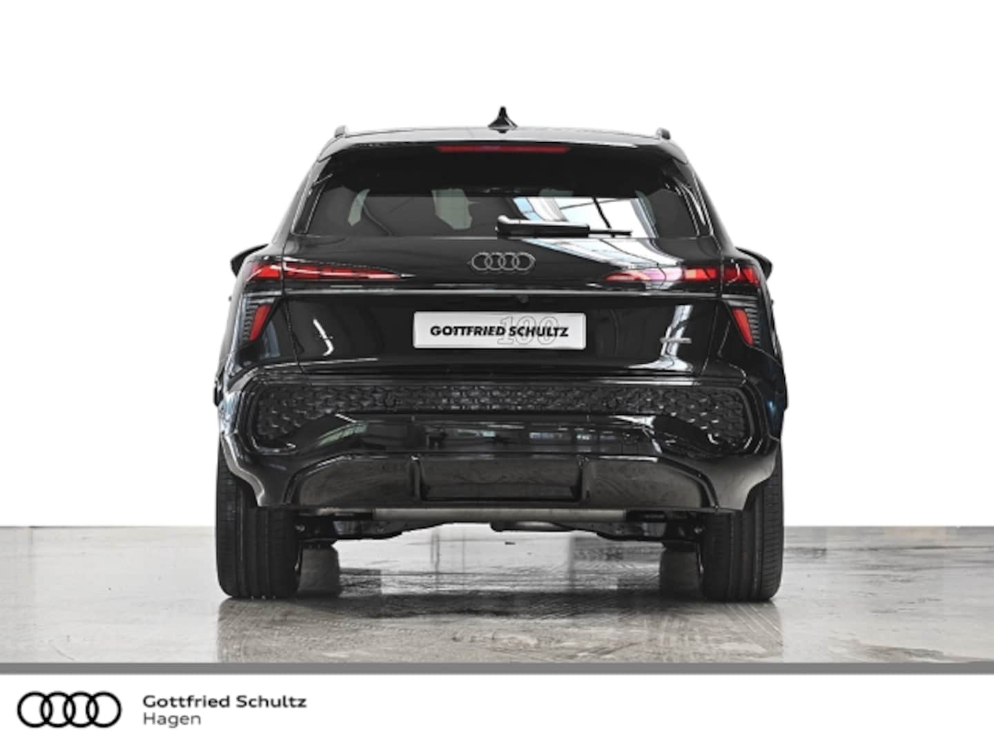 Bild über Audi Q3 SUV TFSI quattro 195 kW S tronic - für weitere Informationen kontaktieren Sie den Audi Partner