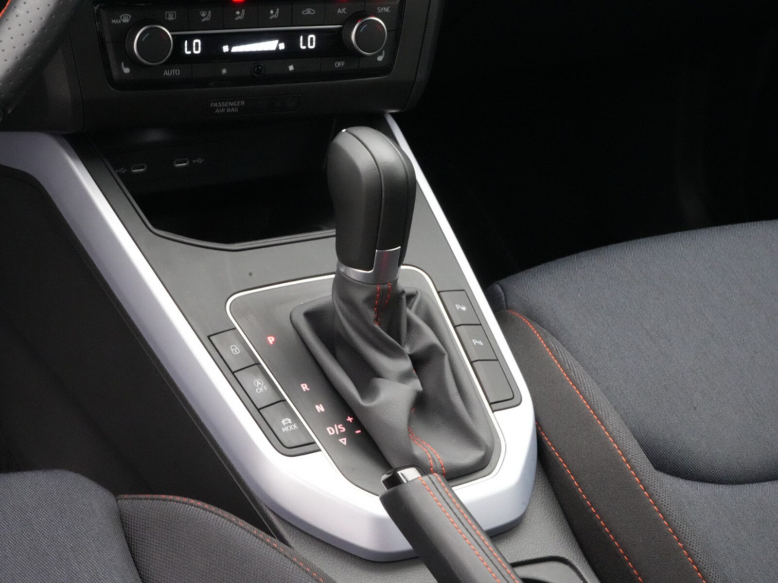 SEAT Arona – Bild 11