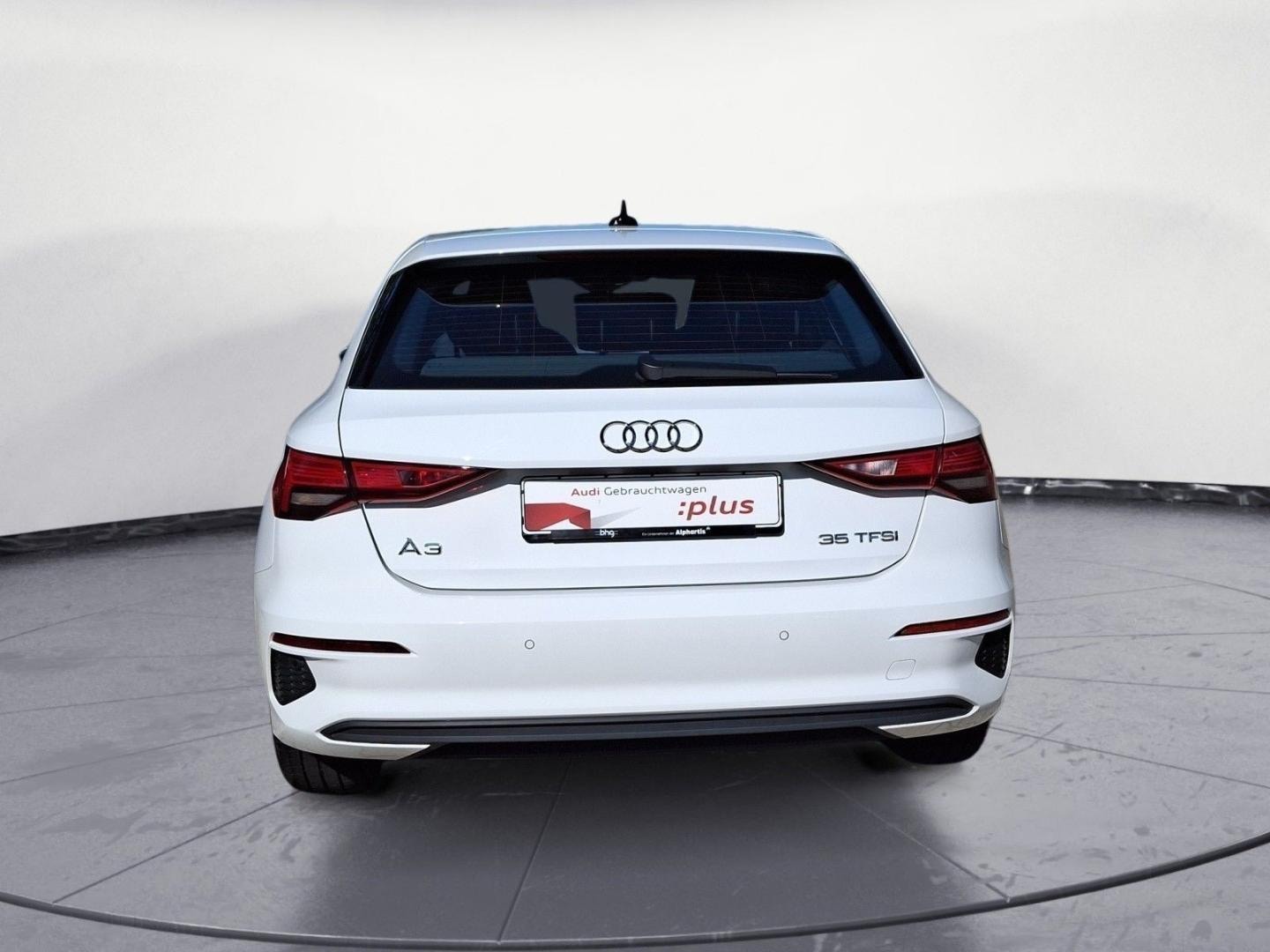 Bild über Audi A3 Sportback 35 TFSI S tronic - für weitere Informationen kontaktieren Sie den Audi Partner