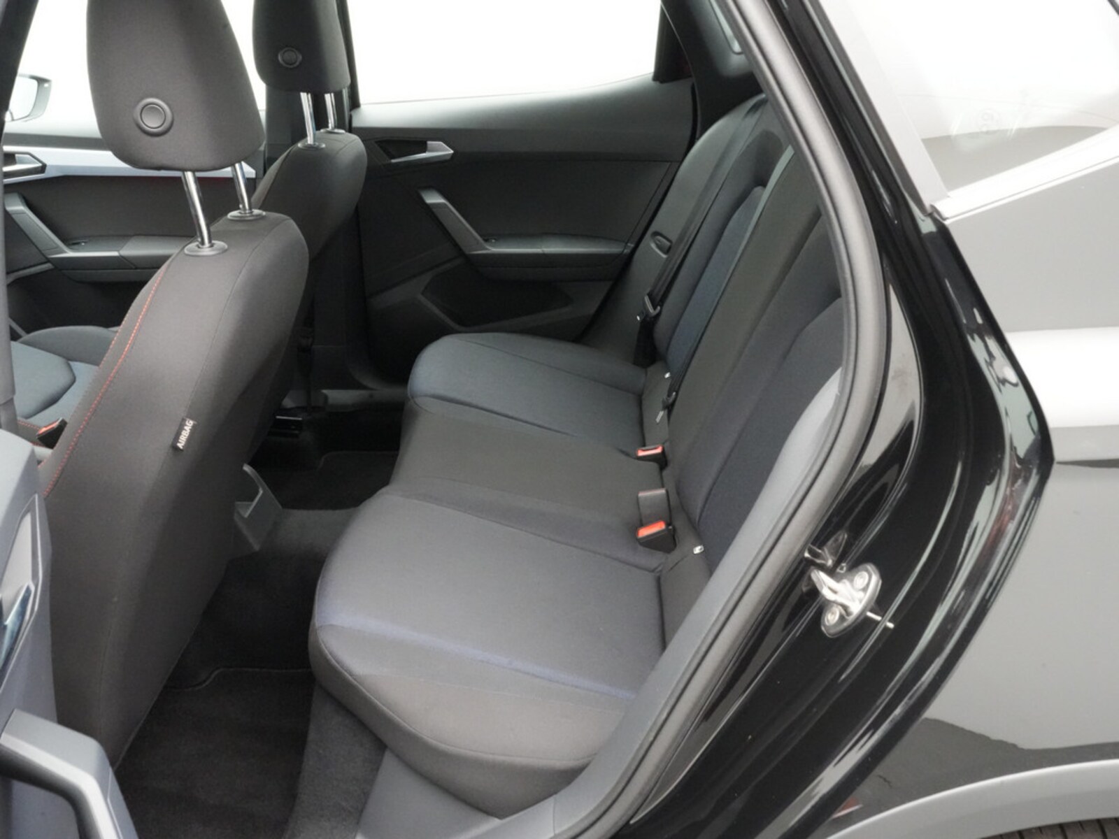 SEAT Arona – Bild 13