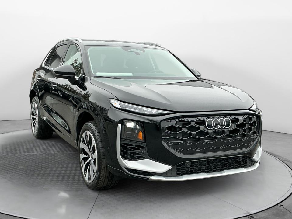 2026 Audi Q3 S line quattro's photo