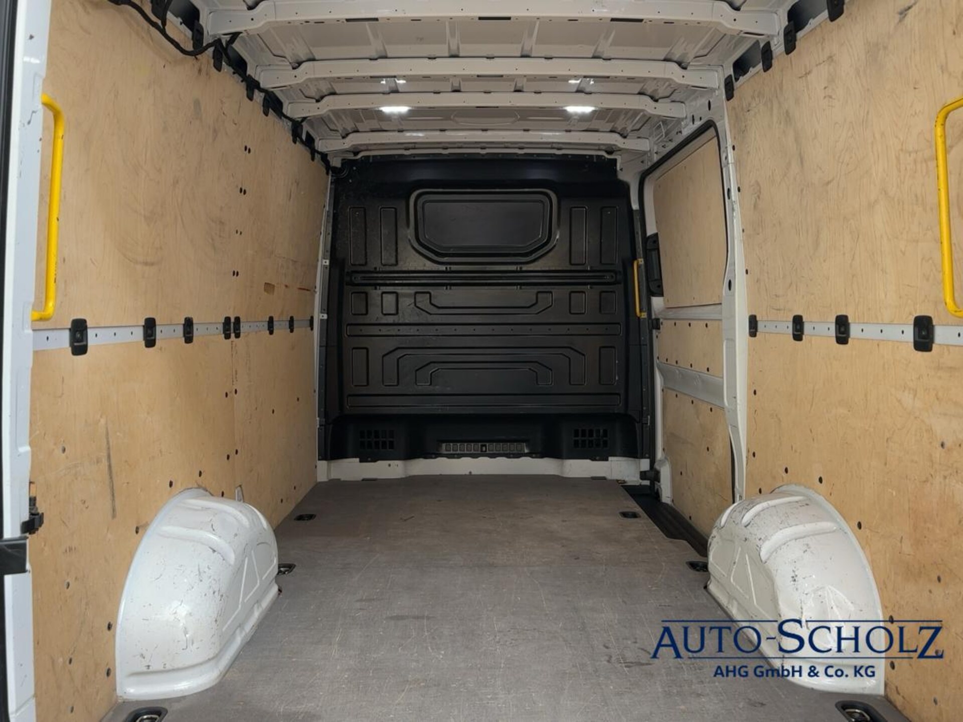 Volkswagen Crafter Kasten mittlerer Radstand