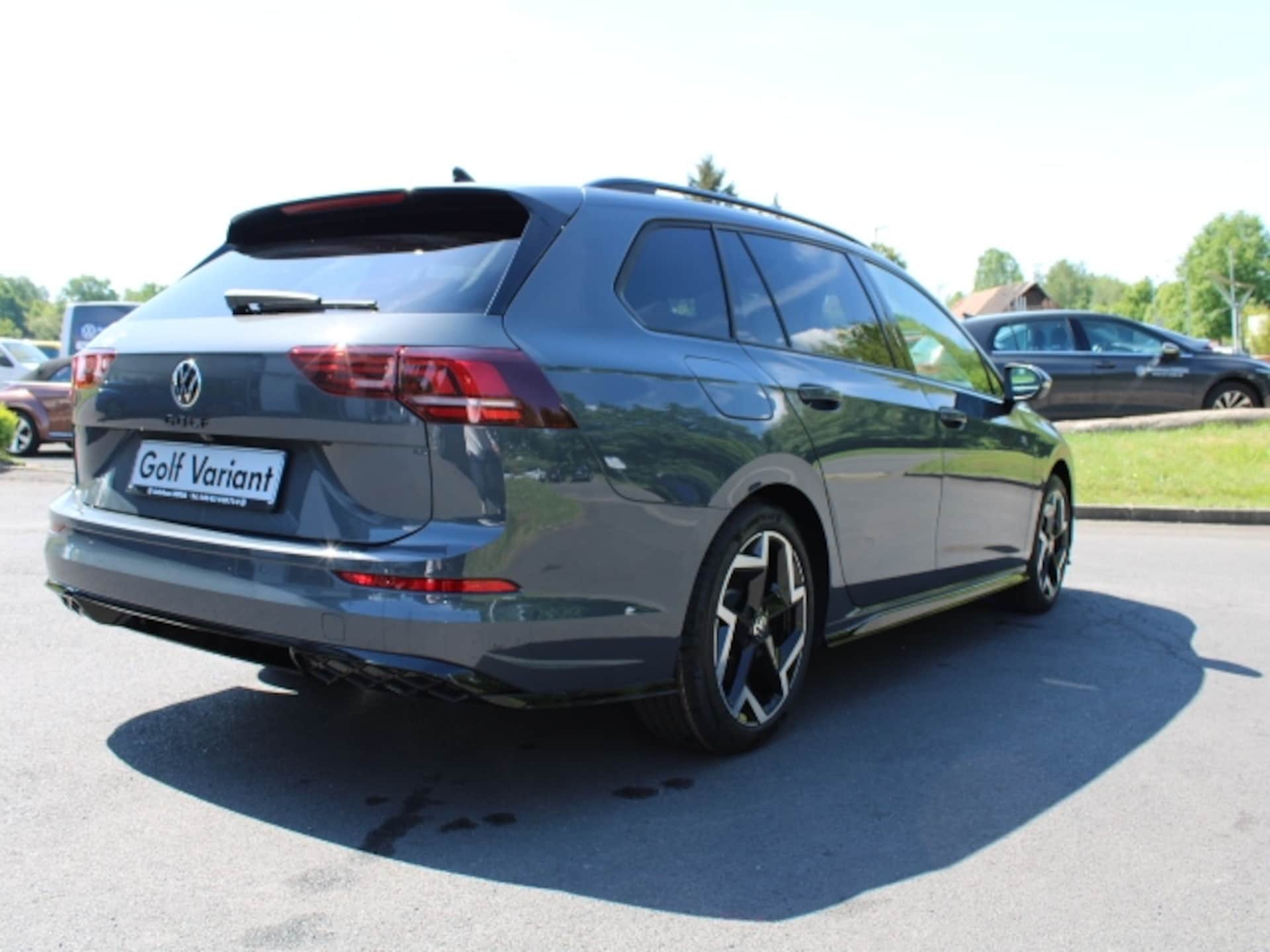 Volkswagen Golf Variant R-Line