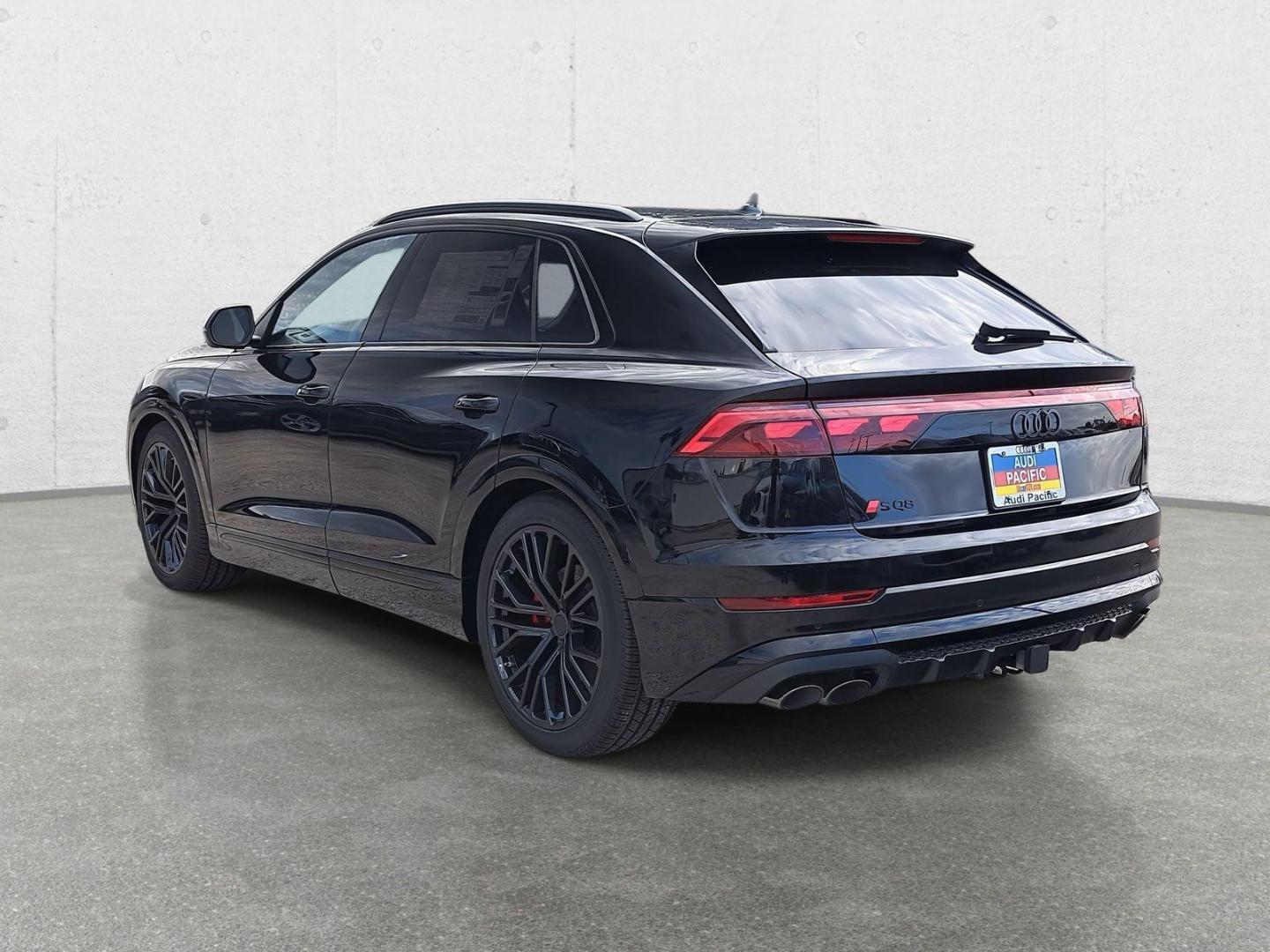 2026 Audi SQ8 Prestige - Photo 7