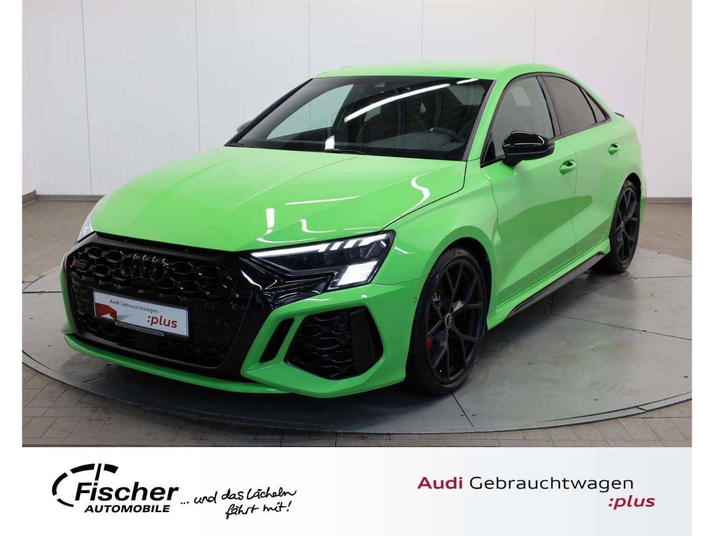 Bild über Audi RS 3 Limousine TFSI quattro S tronic - für weitere Informationen kontaktieren Sie den Audi Partner