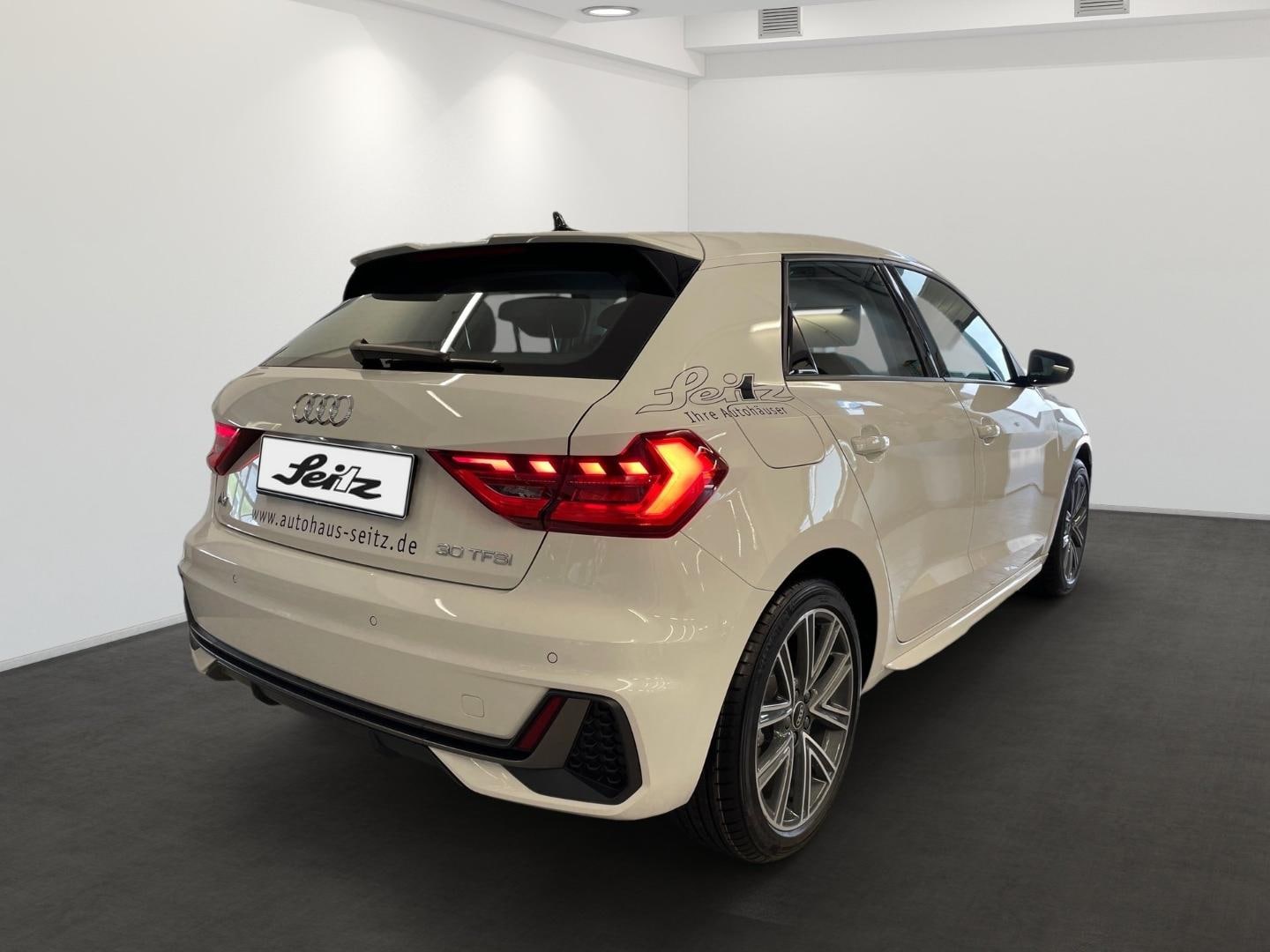 Bild über Audi A1 Sportback S line 30 TFSI S tronic - für weitere Informationen kontaktieren Sie den Audi Partner