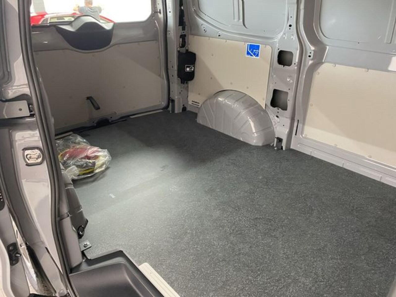 Volkswagen Transporter Kasten kurzer Radstand – Bild 11