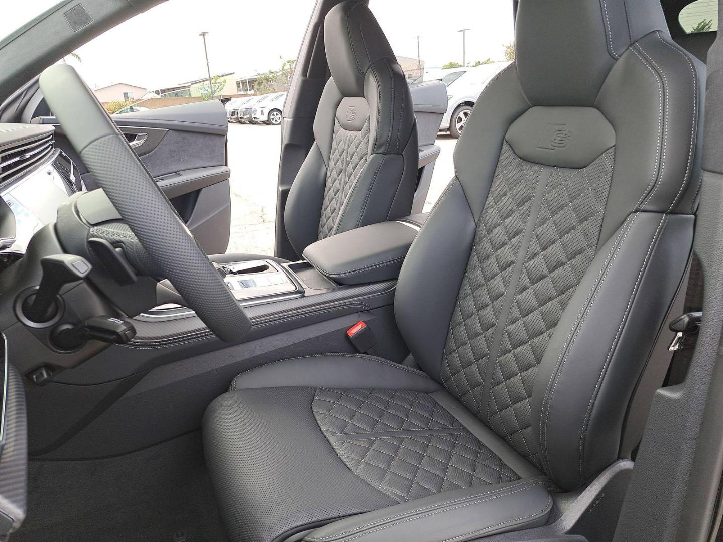 2026 Audi SQ8 Prestige - Photo 15