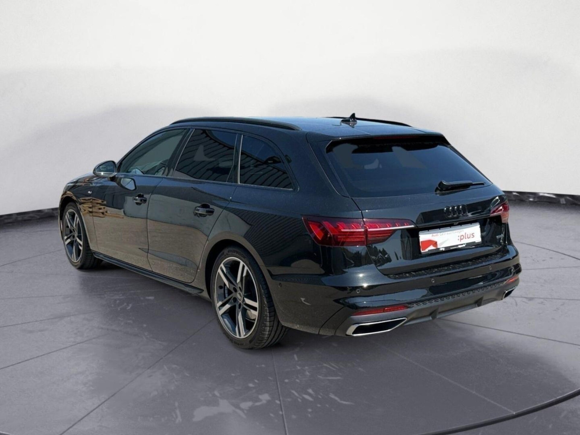 Audi A4 Avant S line