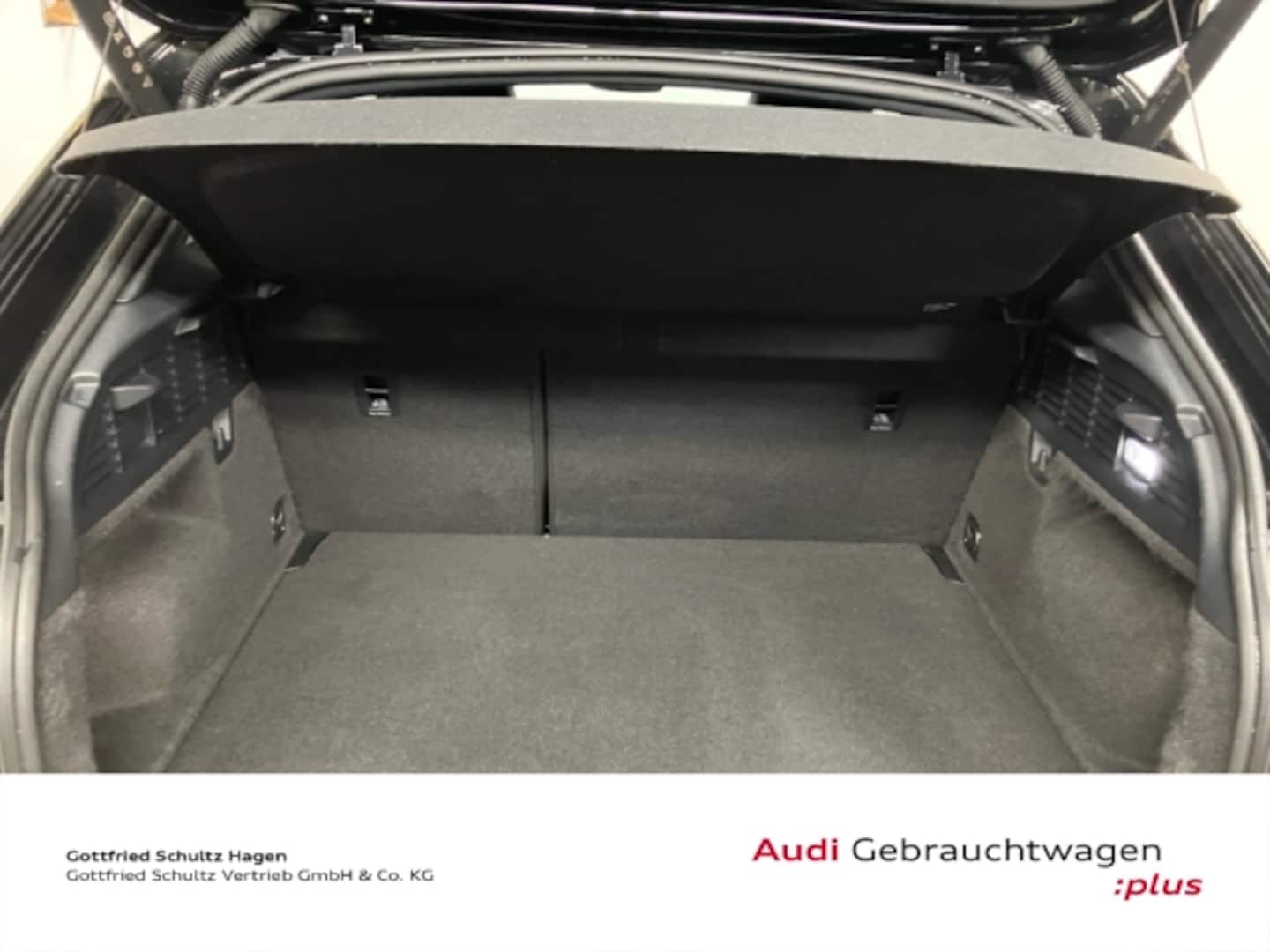 Bild über Audi SQ2 TFSI quattro S tronic - für weitere Informationen kontaktieren Sie den Audi Partner