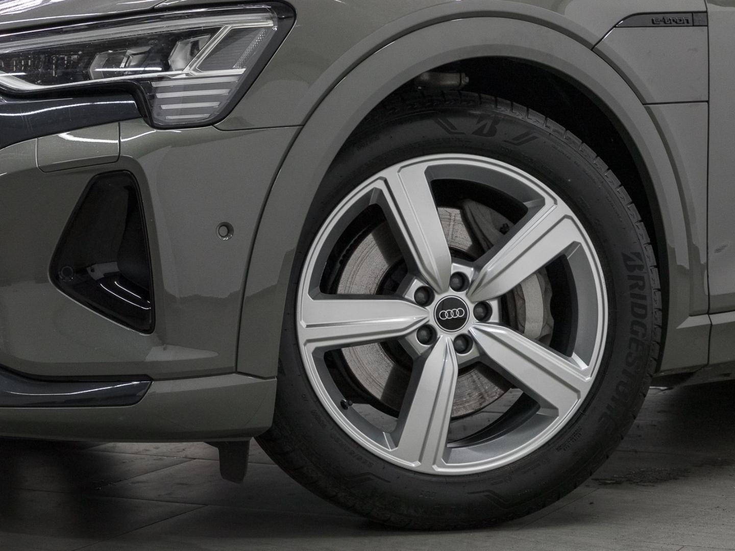 Image about Audi Q8 e-tron advanced 50 e-tron quattro
