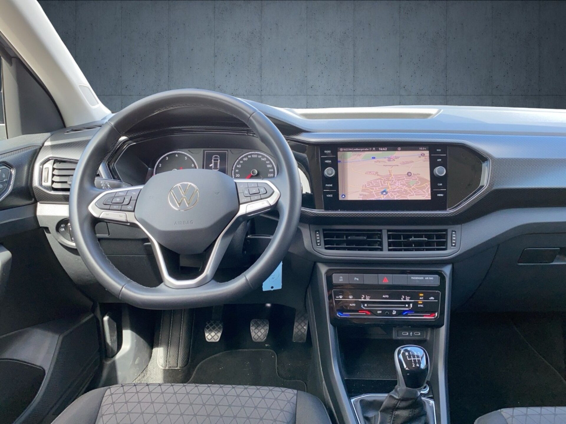 Volkswagen T-Cross Life