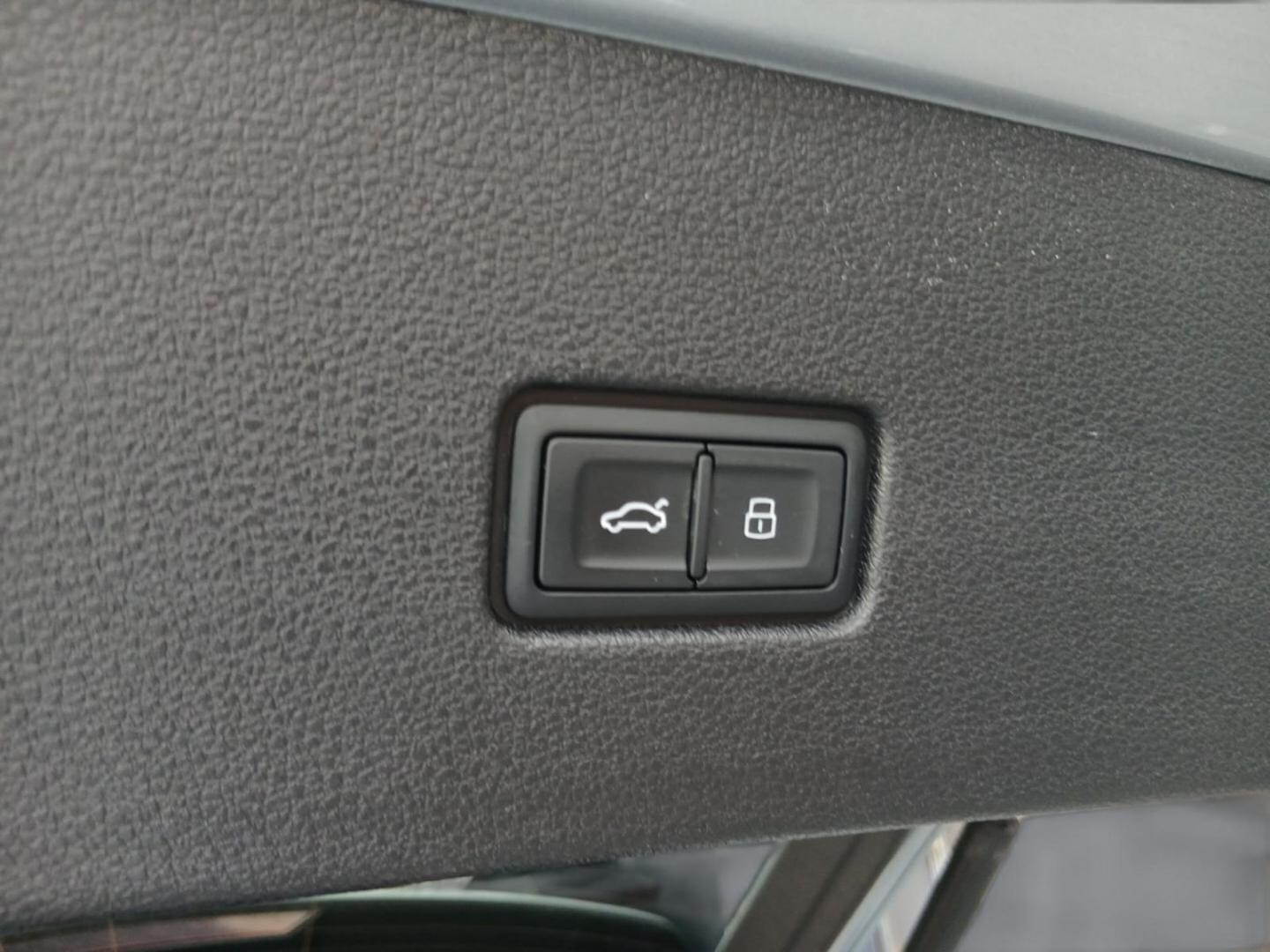 Bild über Audi Q8 SUV TDI quattro 210 kW tiptronic - für weitere Informationen kontaktieren Sie den Audi Partner