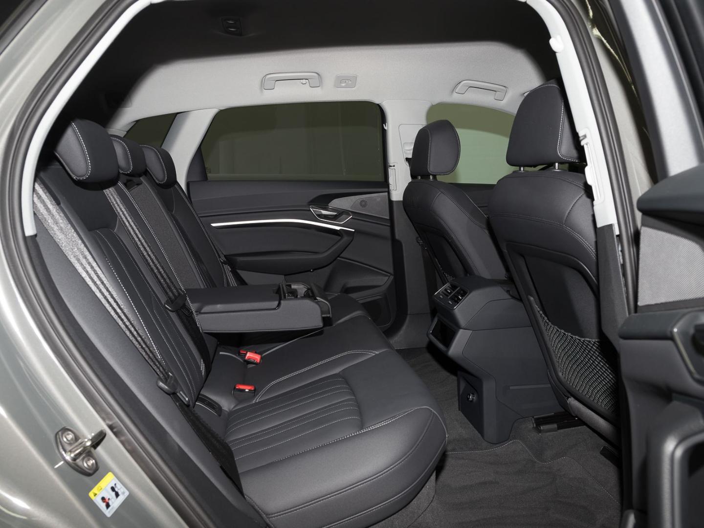 Image about Audi Q8 e-tron advanced 50 e-tron quattro