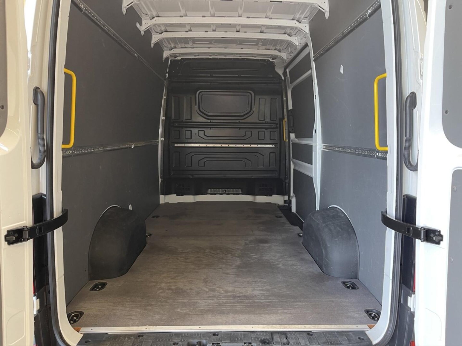 Volkswagen Crafter Kasten mittlerer Radstand
