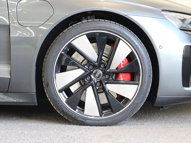 Image about Audi e-tron GT e-tron GT quattro 350,00 kW