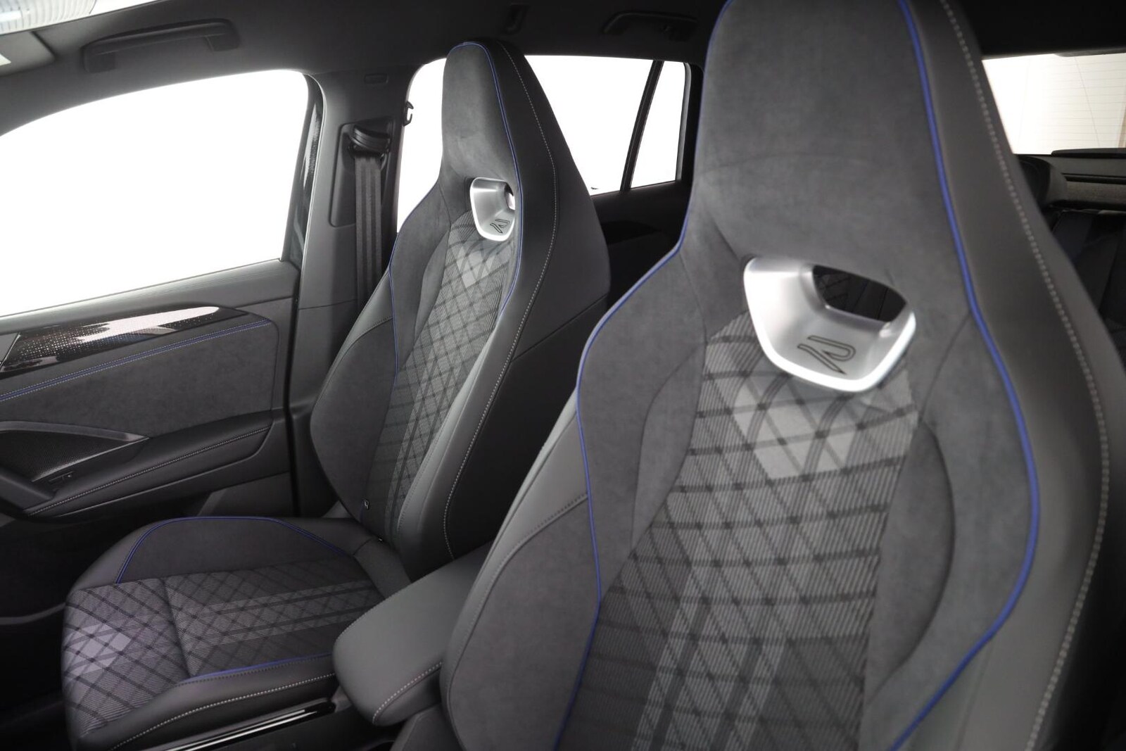 Volkswagen Tiguan – Bild 12