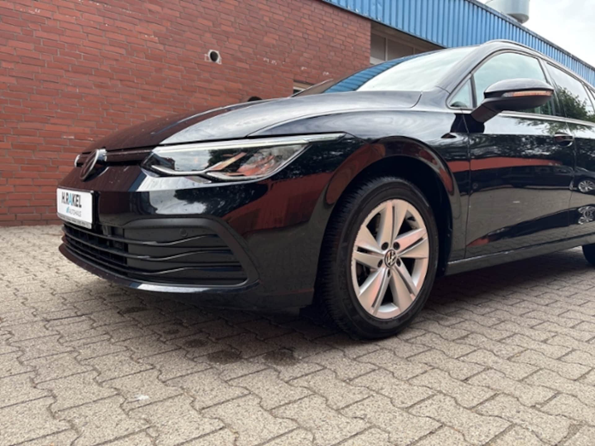 Volkswagen Golf Variant Life