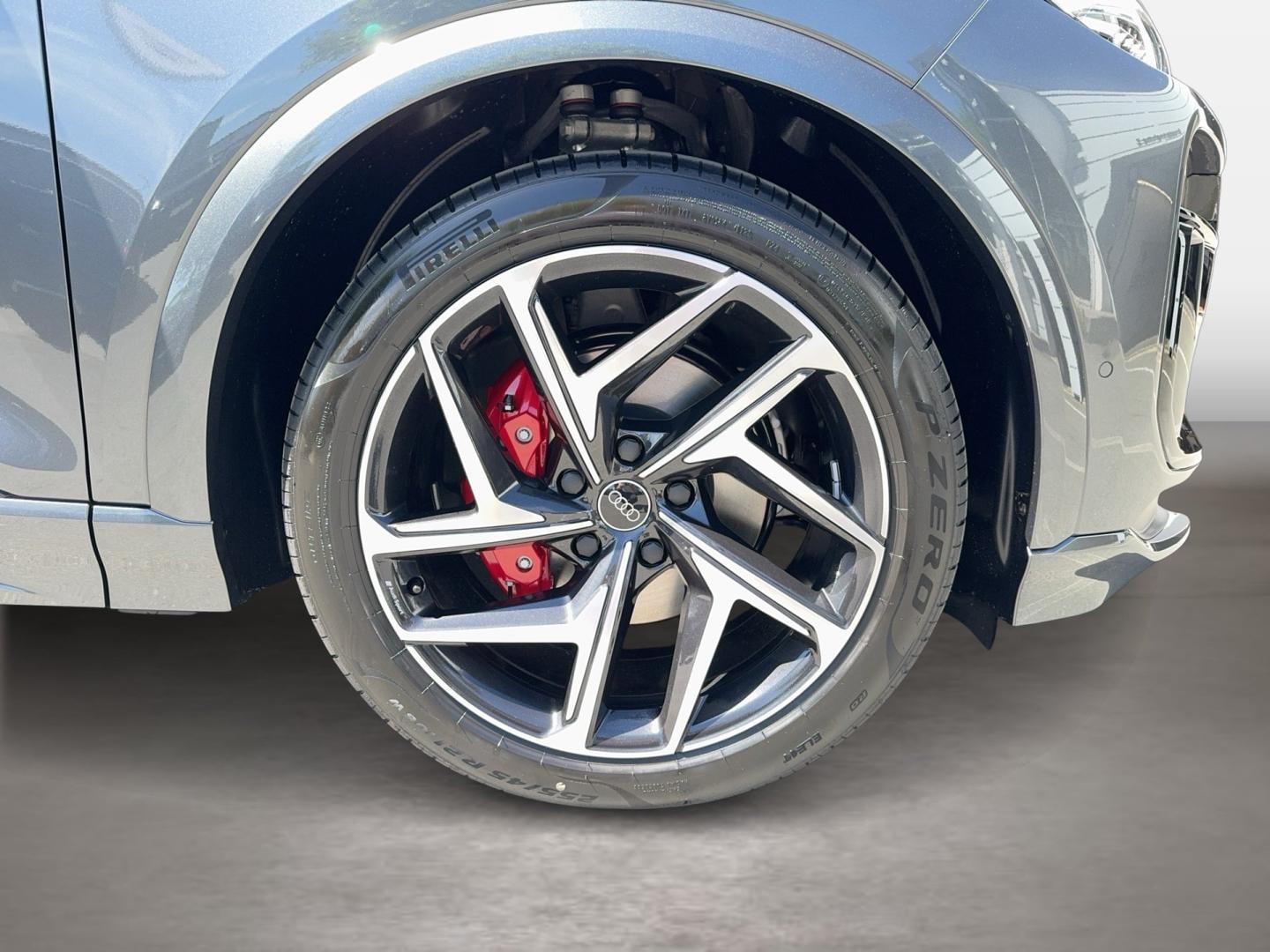 Bild über Audi Q6 SUV e-tron S line business e-tron quattro 315 kW - für weitere Informationen kontaktieren Sie den Audi Partner