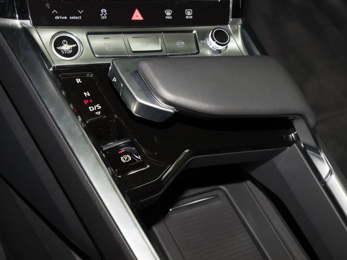 Image about Audi Q8 e-tron advanced 50 e-tron quattro