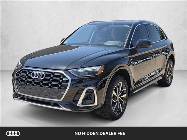 2023 Audi Q5 45 Premium Plus's photo