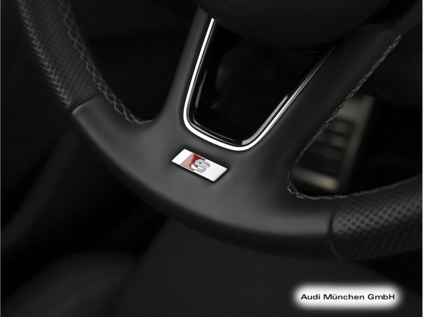 Bild über Audi S3 Sportback TFSI quattro S tronic - für weitere Informationen kontaktieren Sie den Audi Partner