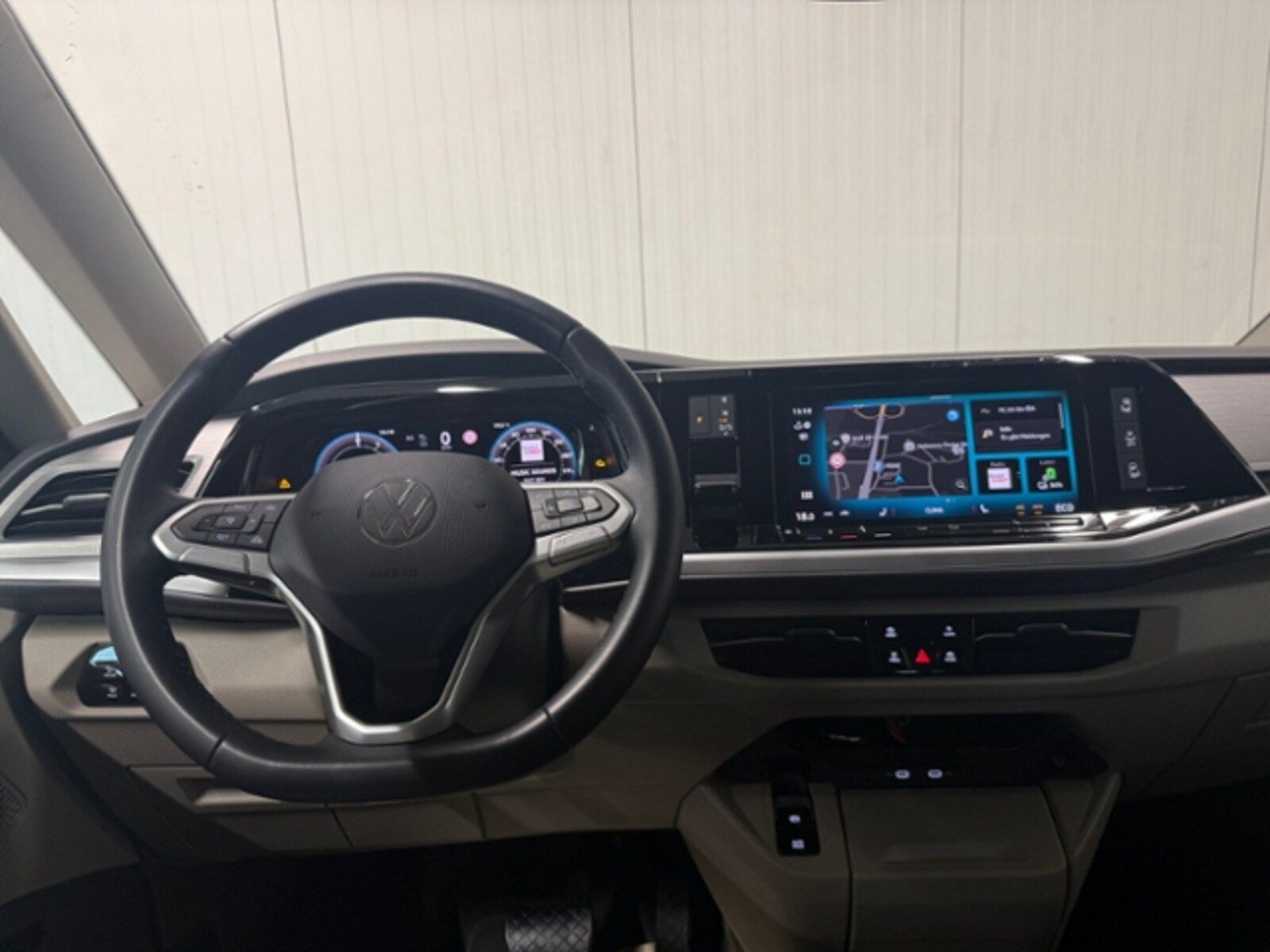 Volkswagen Multivan Langversion – Bild 12