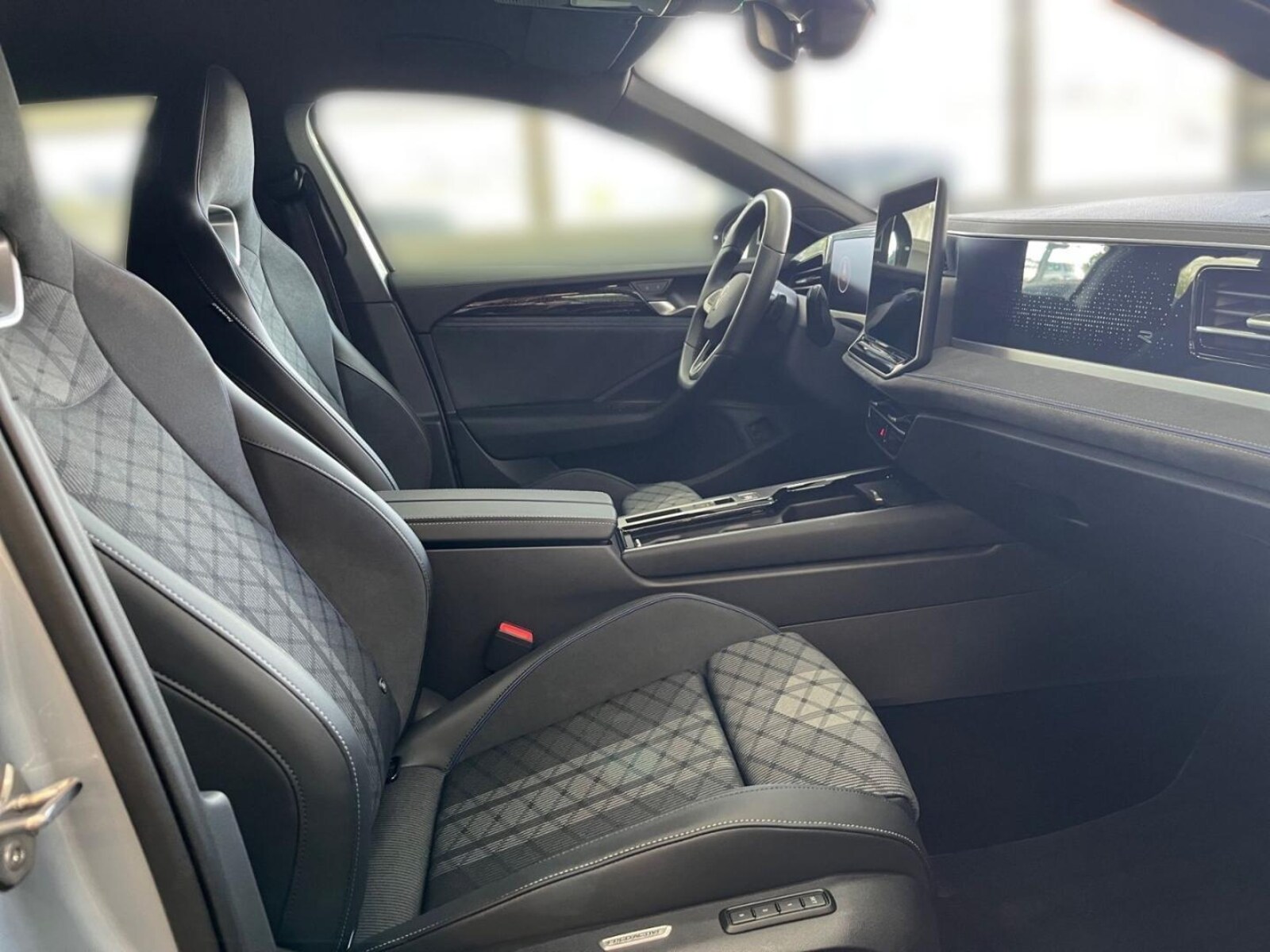Volkswagen Passat – Bild 17