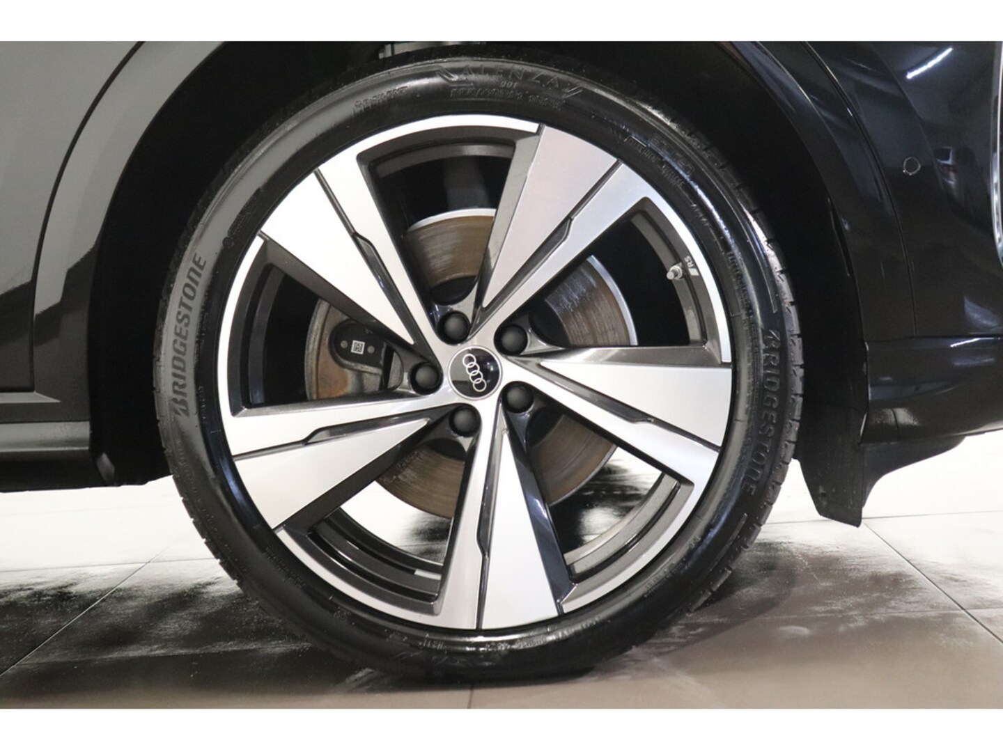 Bild über Audi Q5 SUV TDI quattro 150 kW S tronic - für weitere Informationen kontaktieren Sie den Audi Partner