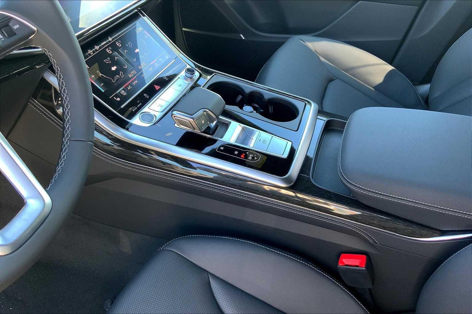 2026 Audi Q8 Premium Plus - Photo 7