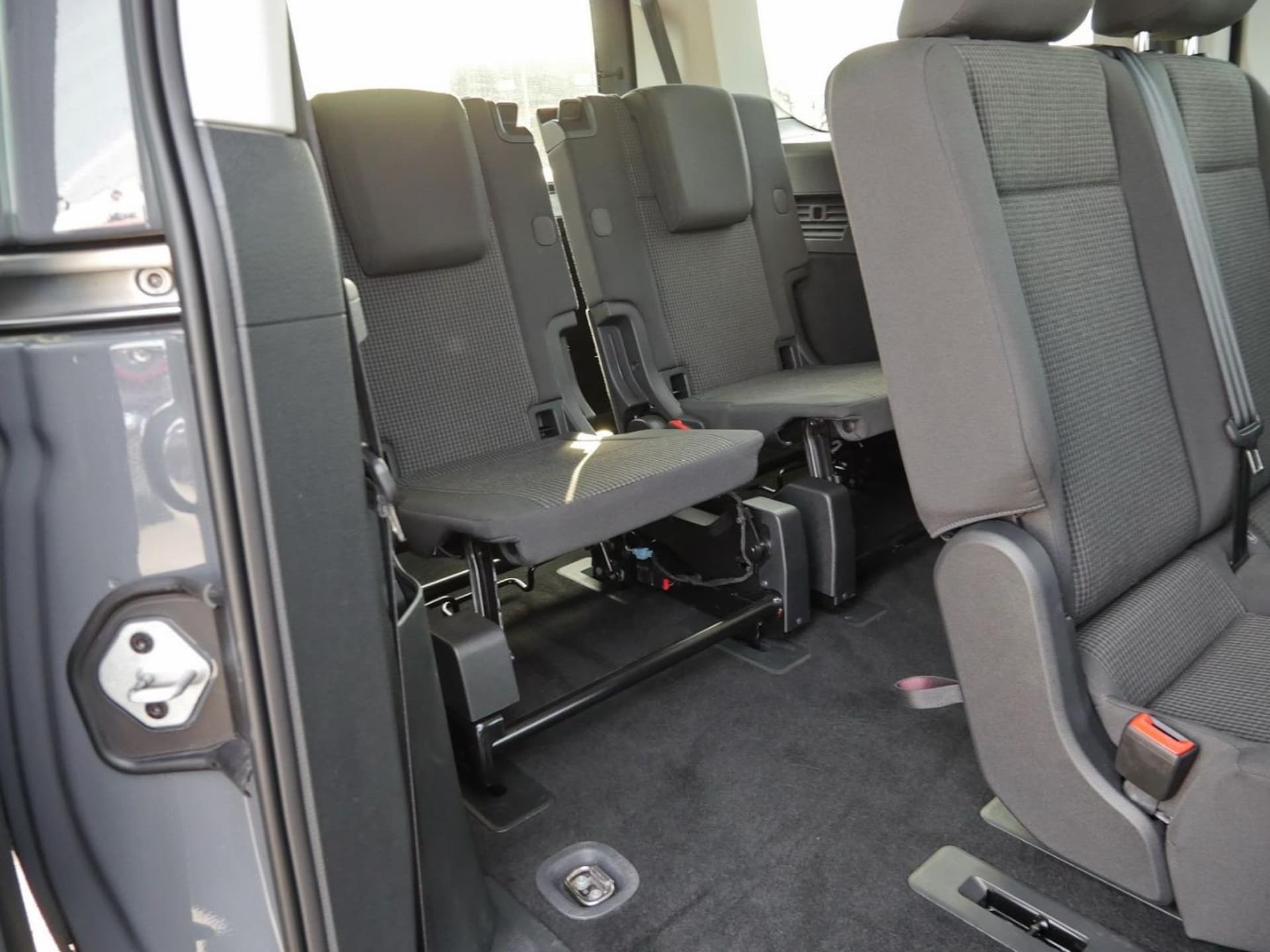 Volkswagen Caddy Maxi Basis-Modell